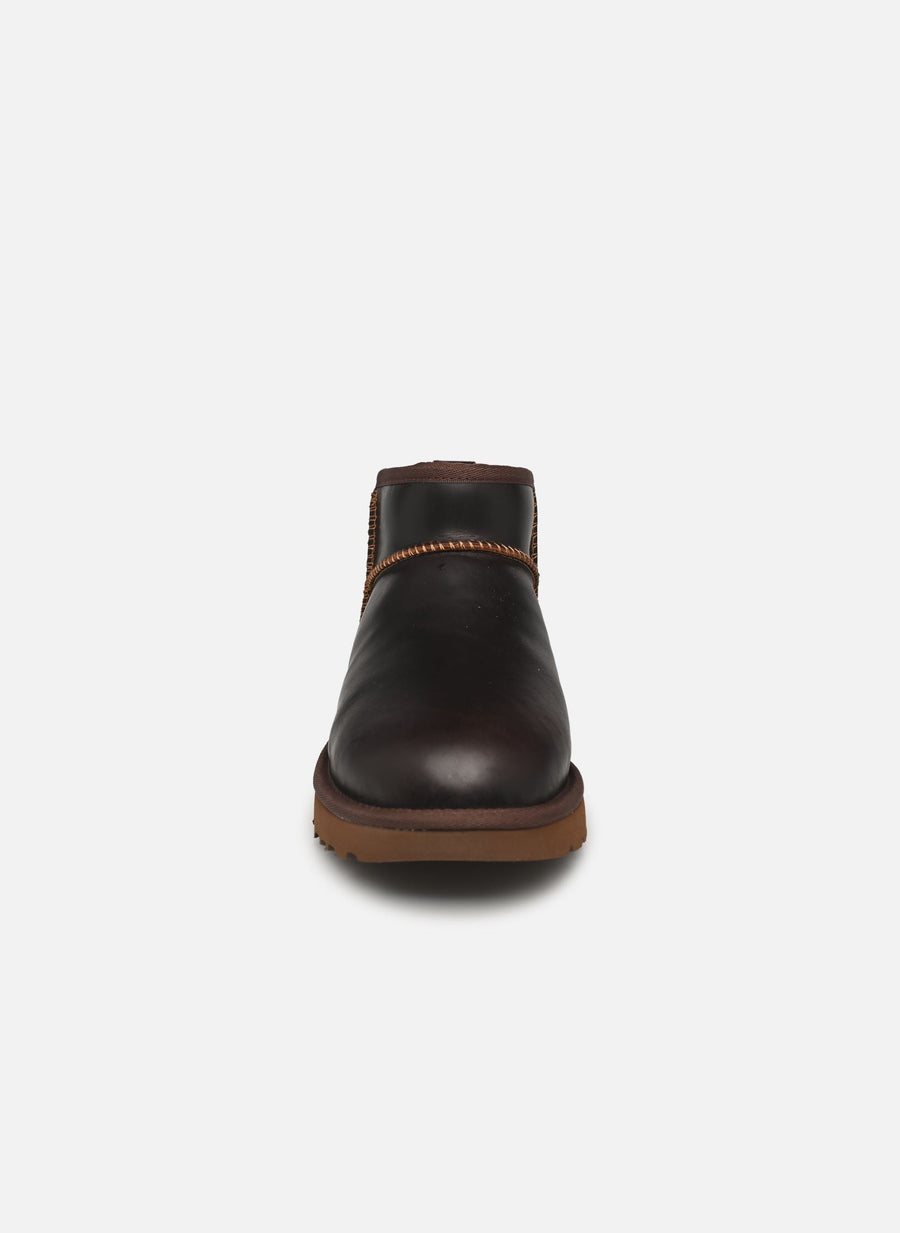 UGG Bottines fourrées Bottines - W CLASSIC ULTRA MINI LTHR REGEN