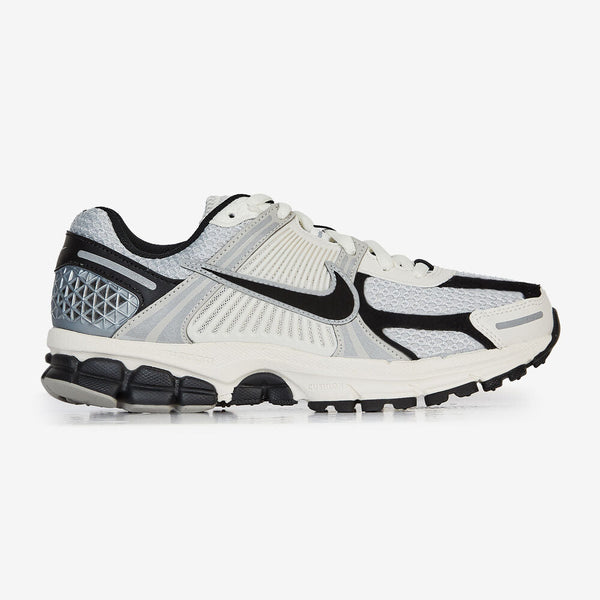 nike zoom vomero 5