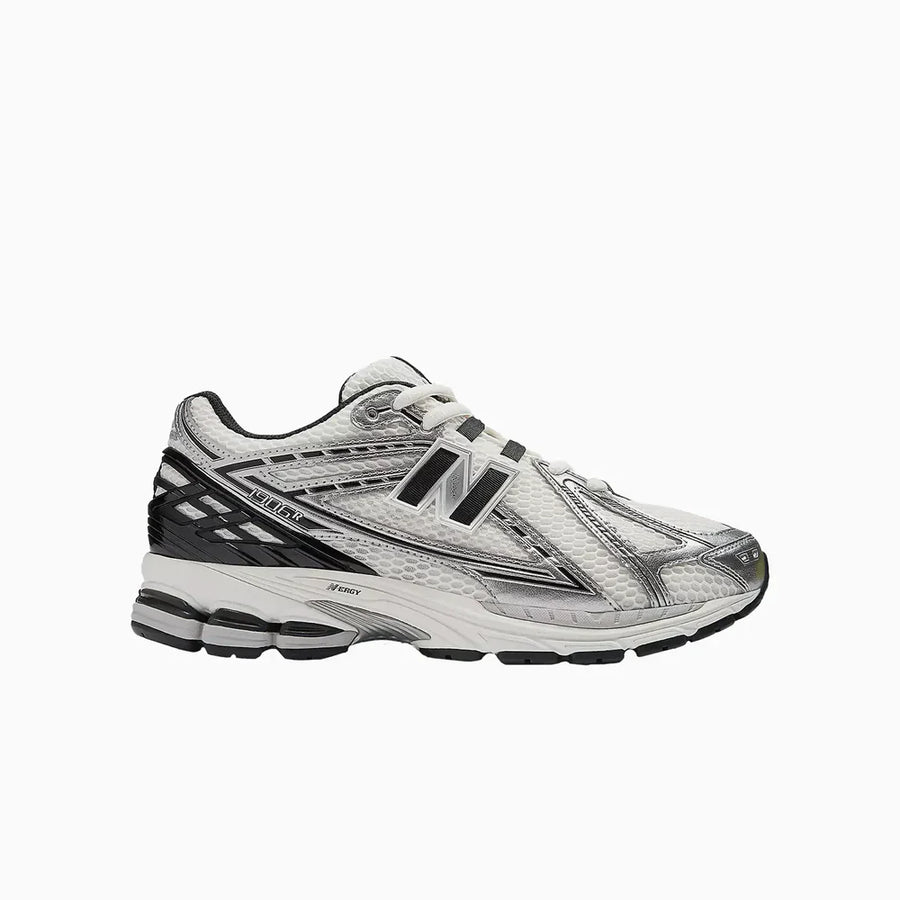 New Balance 1906R "Silver Metallic Black"